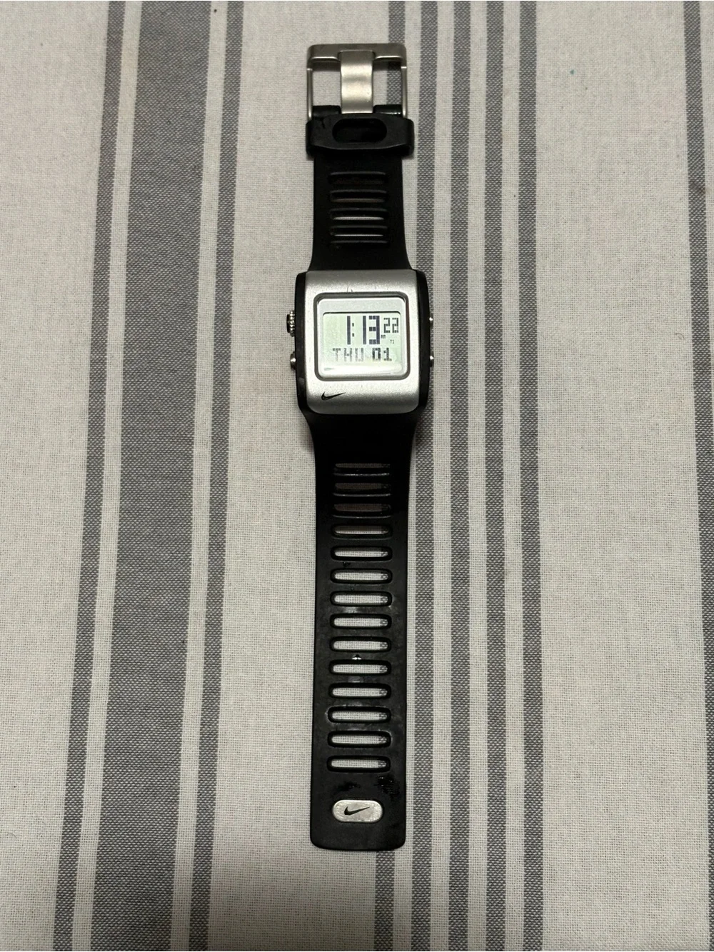 Nike WC0037 Digital Day Date Alarm Chrono Silver Tone Case Black Silicone Watch
